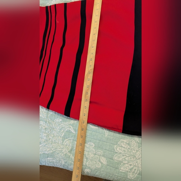Banana Republic Red and Black Dress. Size 6P. - Picture 9 of 10